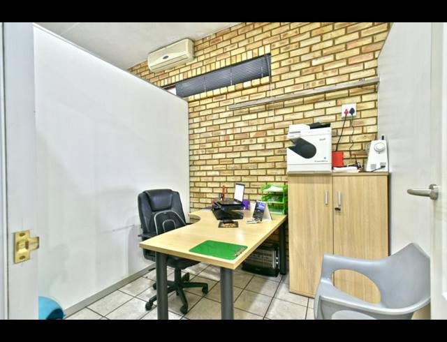 BUSINESS FOR SALE IN ORIEL